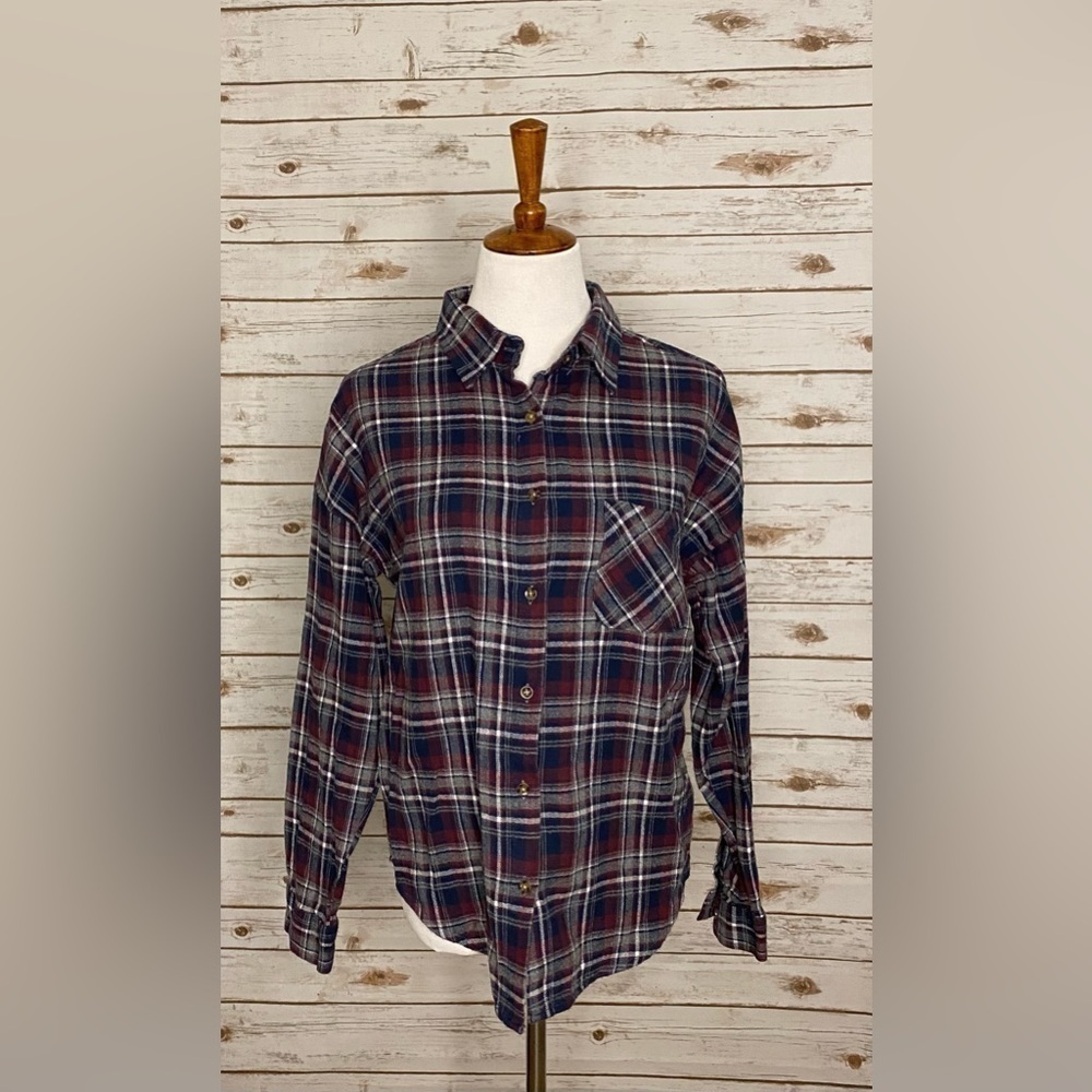 Brandy Melville 100% cotton flannel button-down shirt